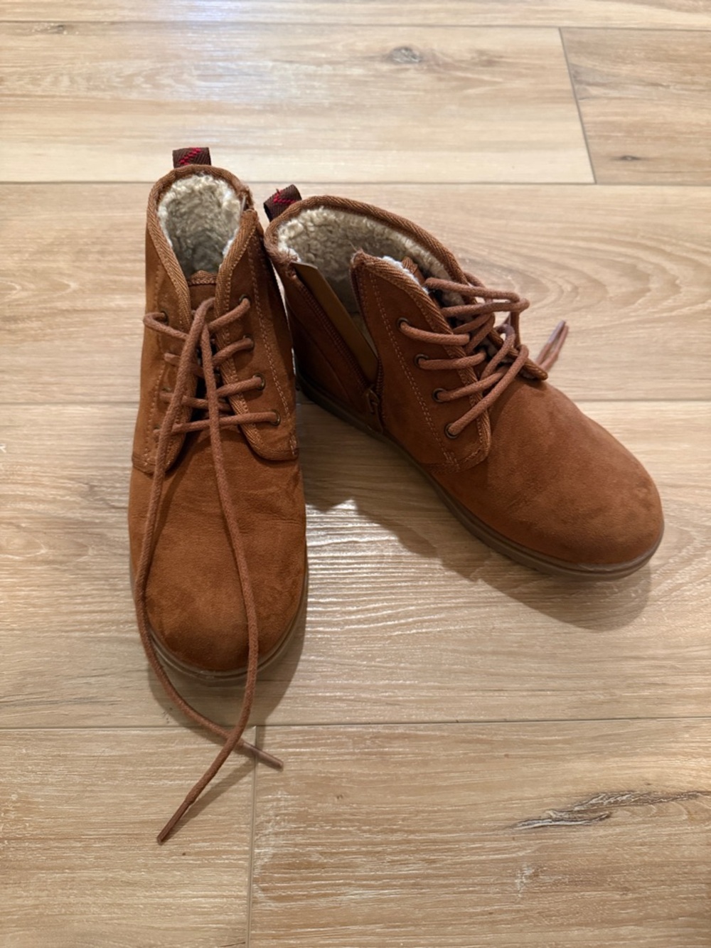 Cat & Jack Kids Tan Suede-Look Chukka Boots with Faux Shearling